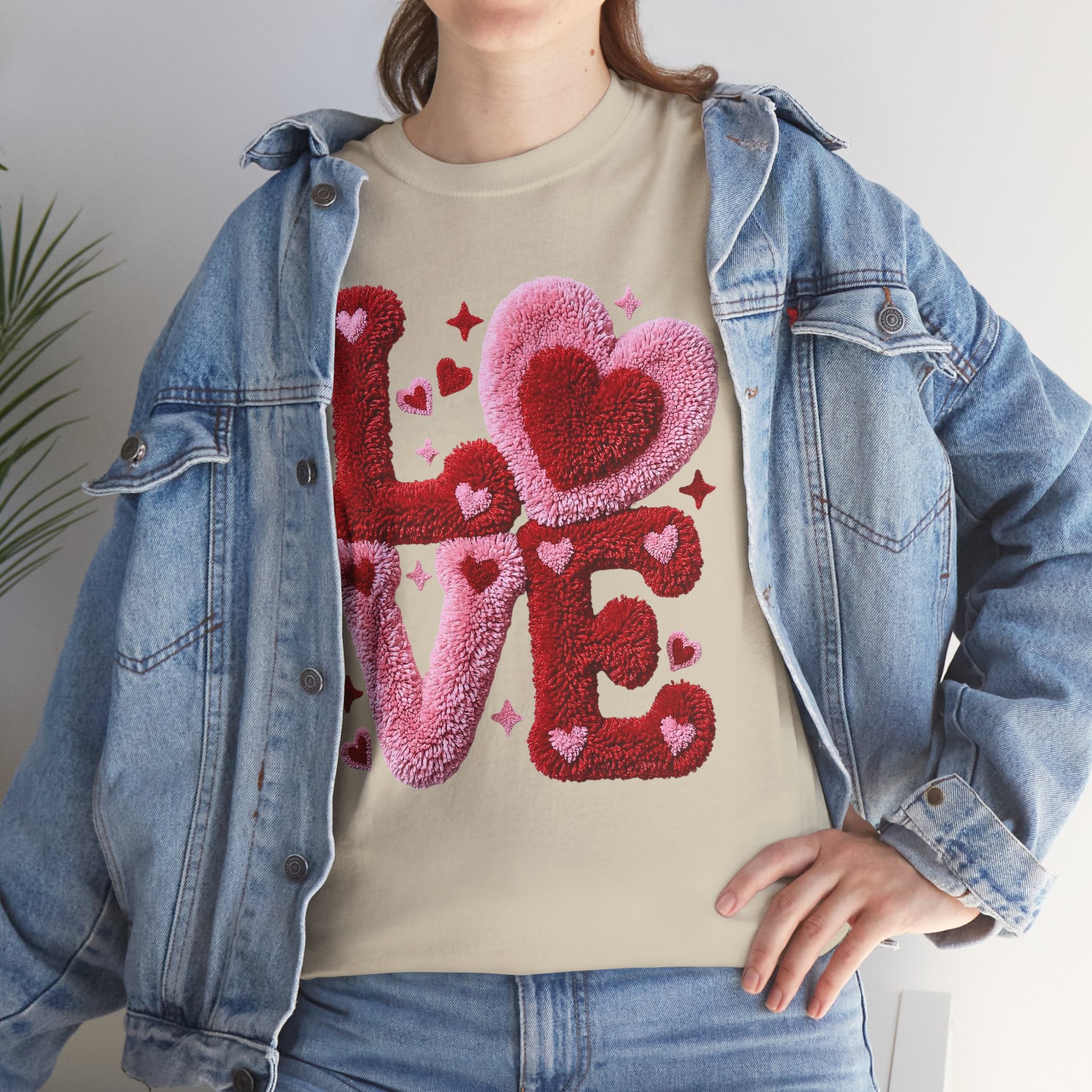 Love Heart Graphic Tee – Cozy Valentine’s Day Love Shirt